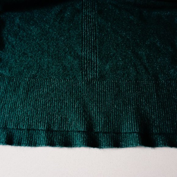 Suzy Shier Green Mock Neck Sweater - Picture 7 of 9